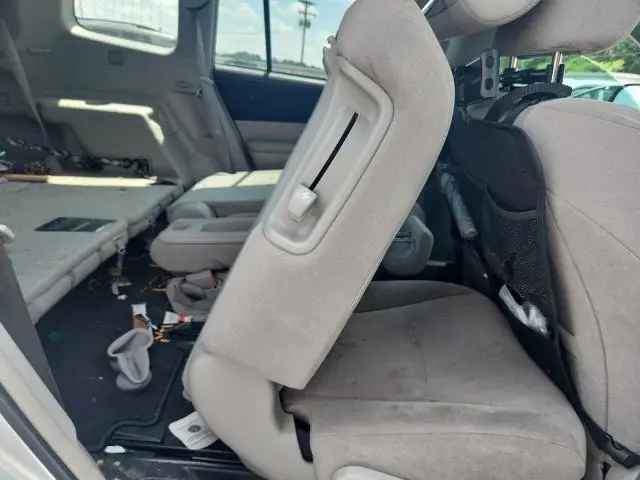 2013 TOYOTA HIGHLANDER BASE  