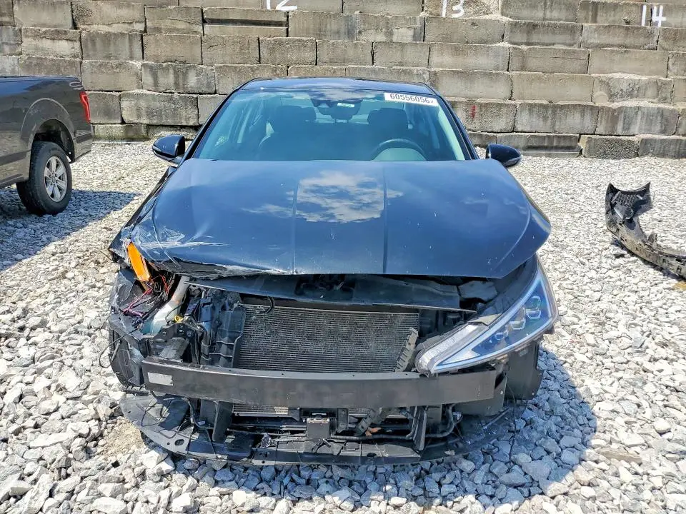 2019 HYUNDAI ELANTRA LIMITED  