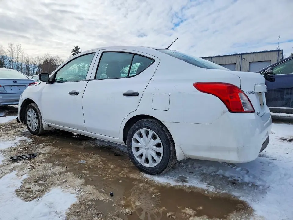 2019 NISSAN VERSA S  