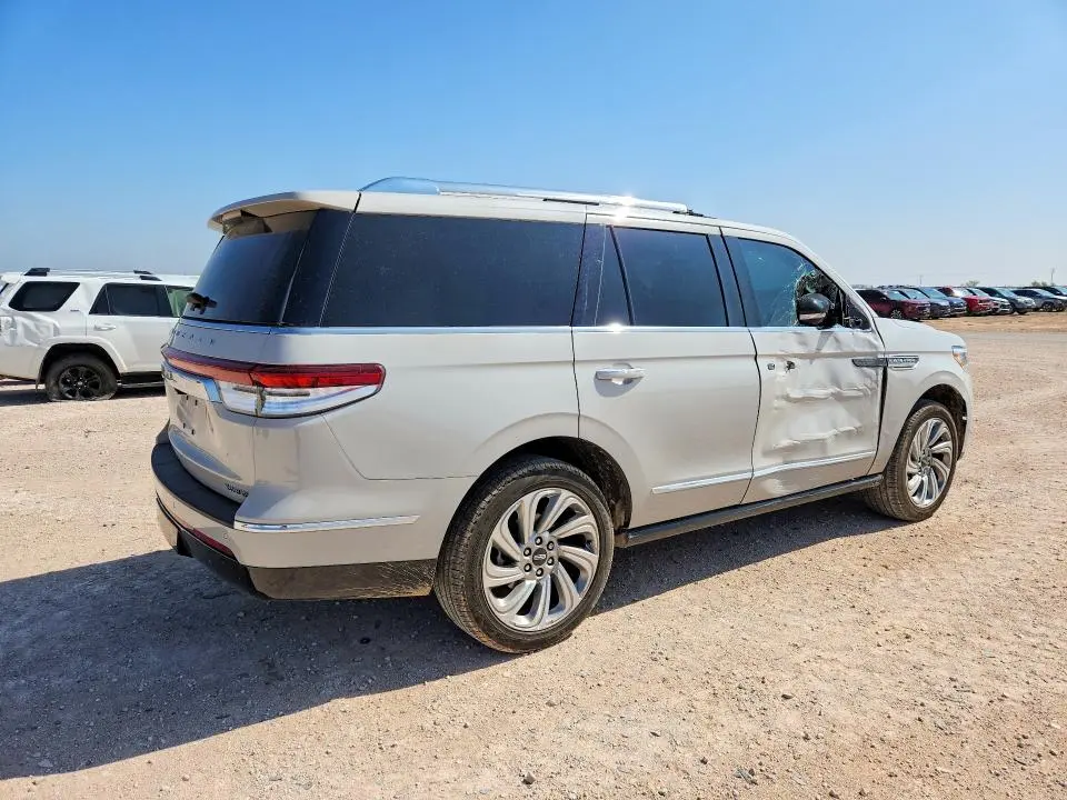 2024 LINCOLN NAVIGATOR   