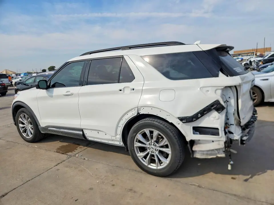 2021 FORD EXPLORER XLT  
