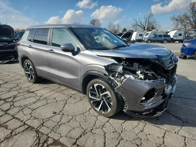 2022 MITSUBISHI OUTLANDER SE  
