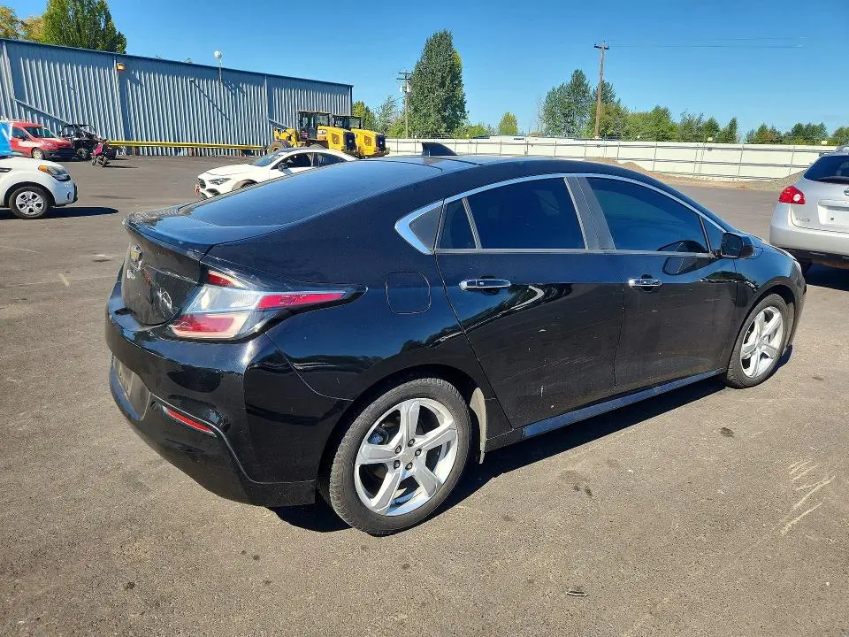 2017 CHEVROLET VOLT LT  