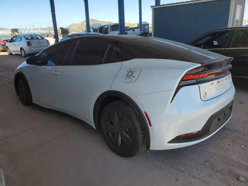 2023 TOYOTA PRIUS LE  