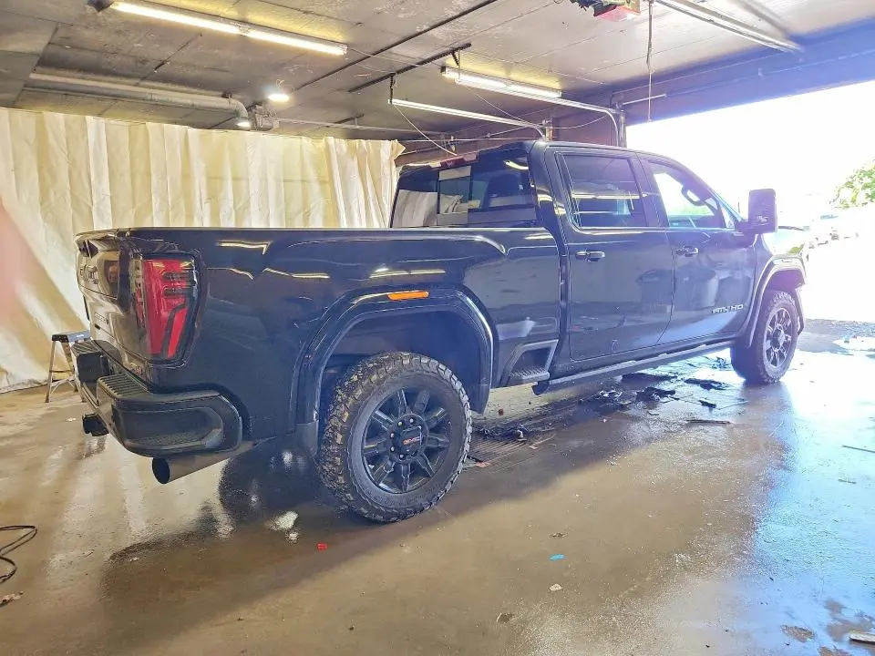 2024 GMC SIERRA K2500 AT4  