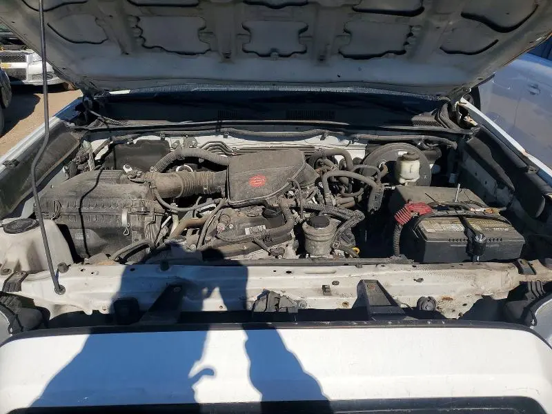 2016 TOYOTA TACOMA SR  