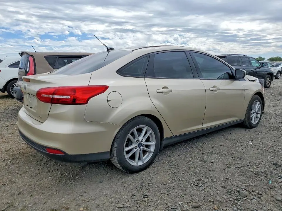 2018 FORD FOCUS SE  