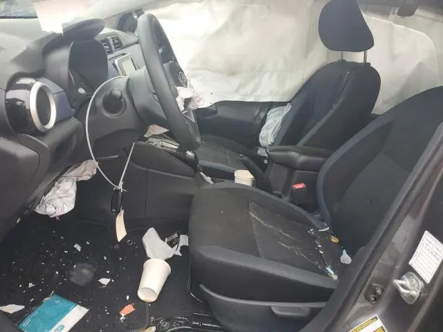 2023 NISSAN VERSA SV  