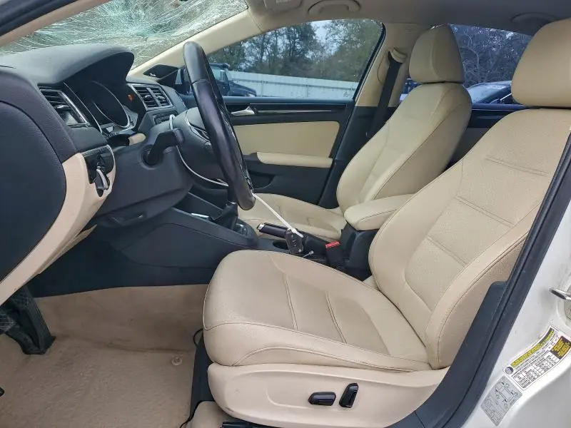 2015 VOLKSWAGEN JETTA TDI  