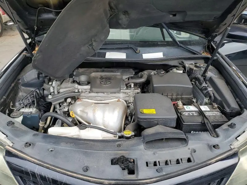 2012 TOYOTA CAMRY SE  