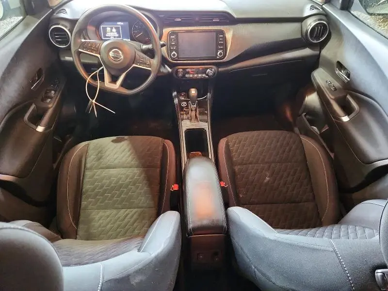 2021 NISSAN KICKS SV  