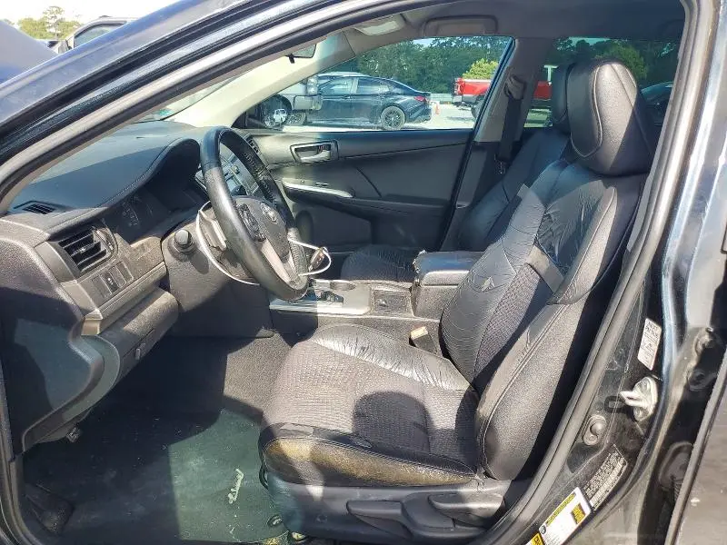 2014 TOYOTA CAMRY SE  