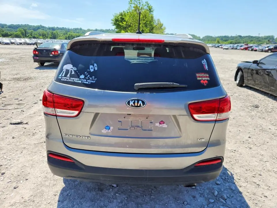 2017 KIA SORENTO LX V6  