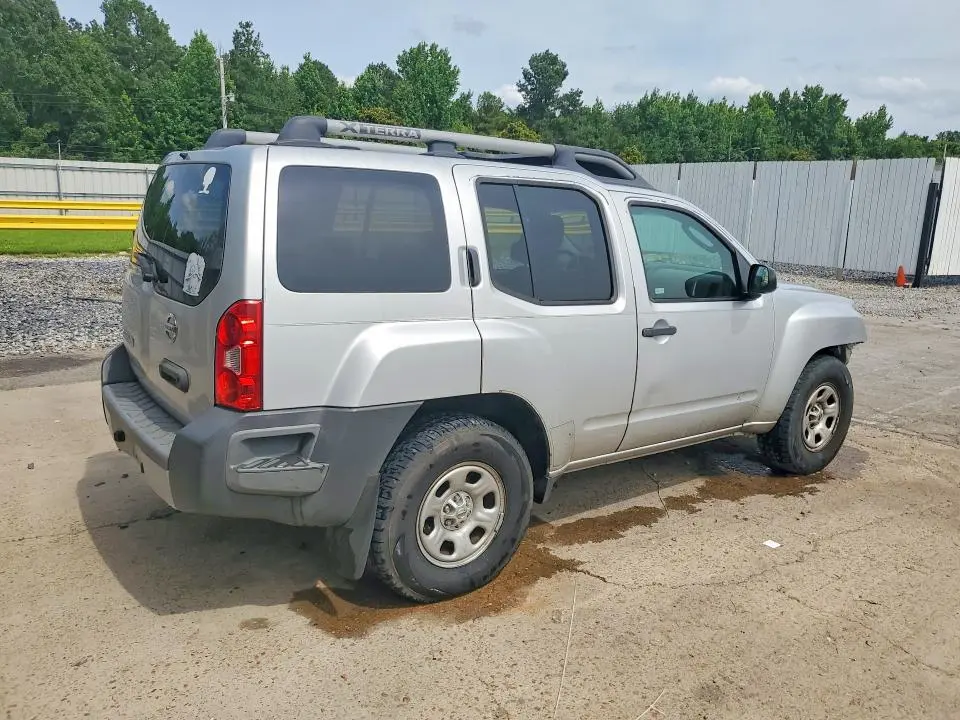 2010 NISSAN XTERRA X  