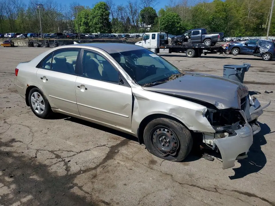2010 HYUNDAI SONATA GLS  
