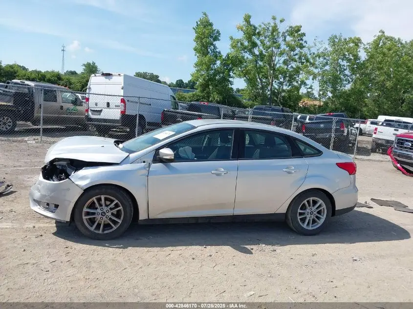 2015 FORD FOCUS SE