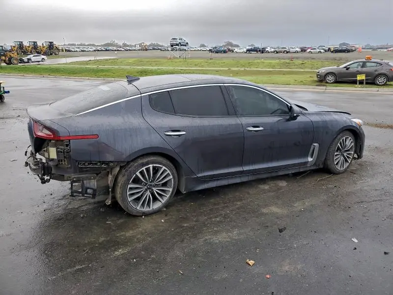 2019 KIA STINGER PREMIUM  