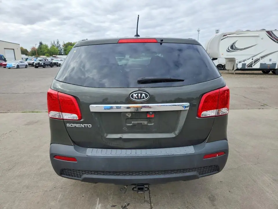 2012 KIA SORENTO LX  