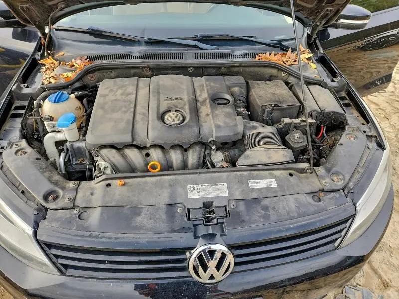 2012 VOLKSWAGEN JETTA SE  