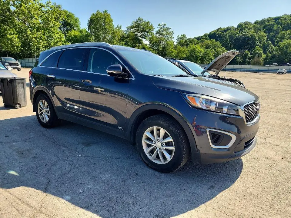 2016 KIA SORENTO LX  
