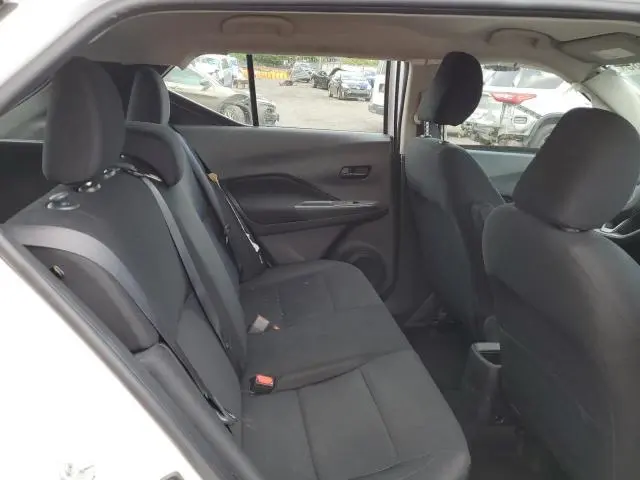 2023 NISSAN KICKS S  