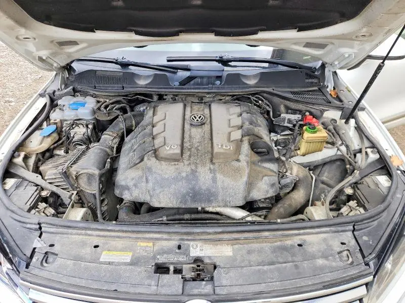 2015 VOLKSWAGEN TOUAREG V6 TDI  