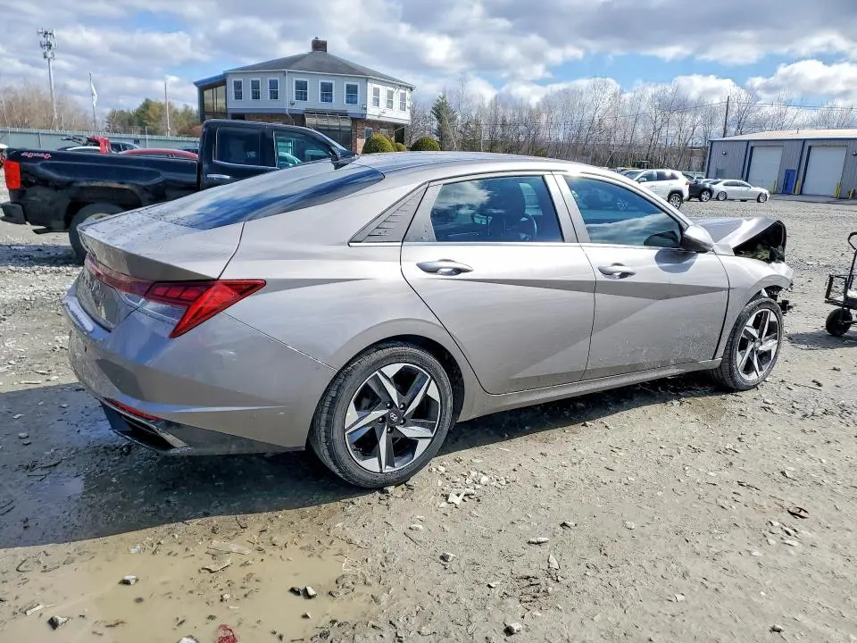 2021 HYUNDAI ELANTRA SEL  