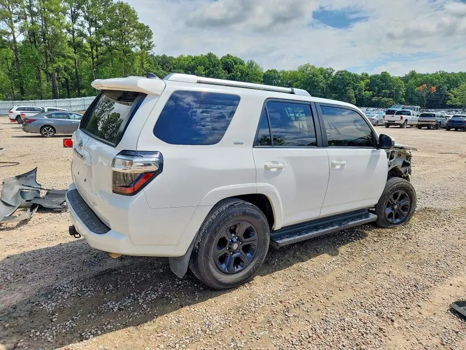 2018 TOYOTA 4RUNNER SR5  