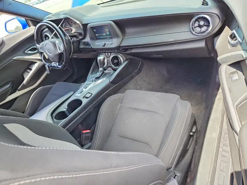 2017 CHEVROLET CAMARO LT  