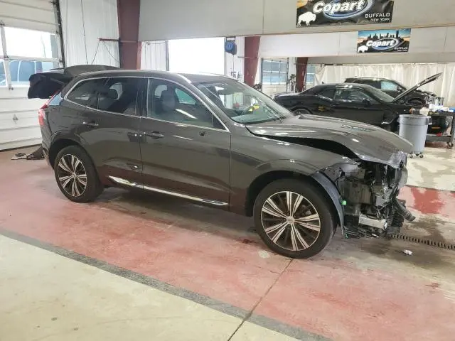 2022 VOLVO XC60 B6 INSCRIPTION  