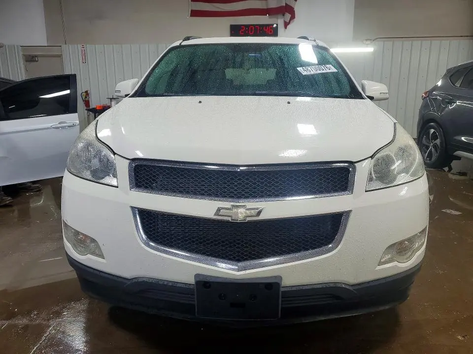2011 CHEVROLET TRAVERSE LT  
