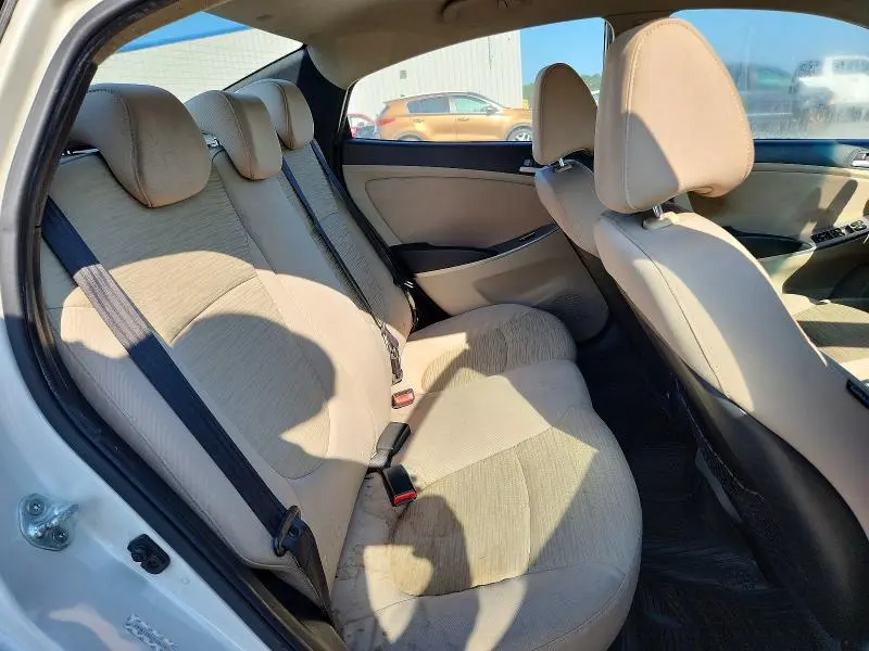 2015 HYUNDAI ACCENT GLS  