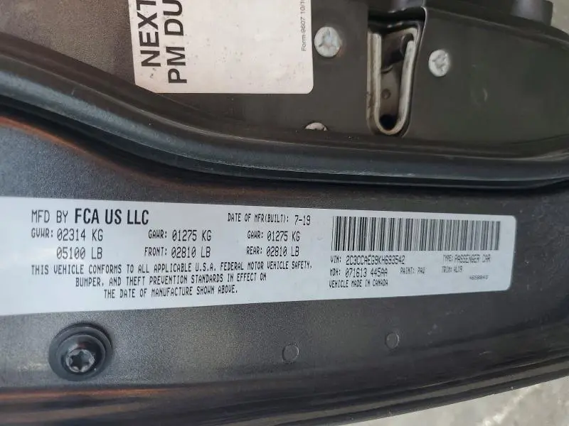 2019 CHRYSLER 300 LIMITED  