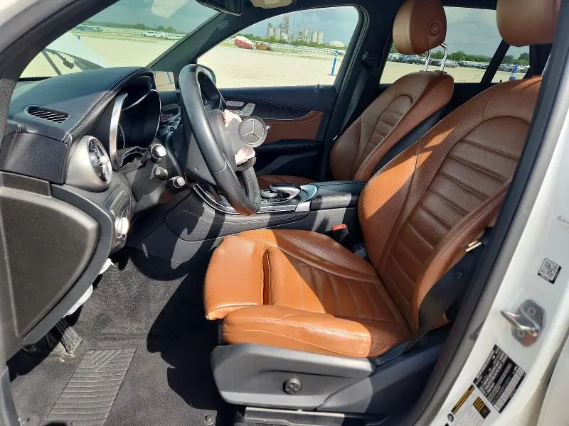 2017 MERCEDES-BENZ GLC 300 4MATIC  