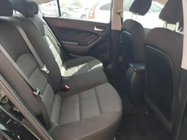 2017 KIA FORTE LX  