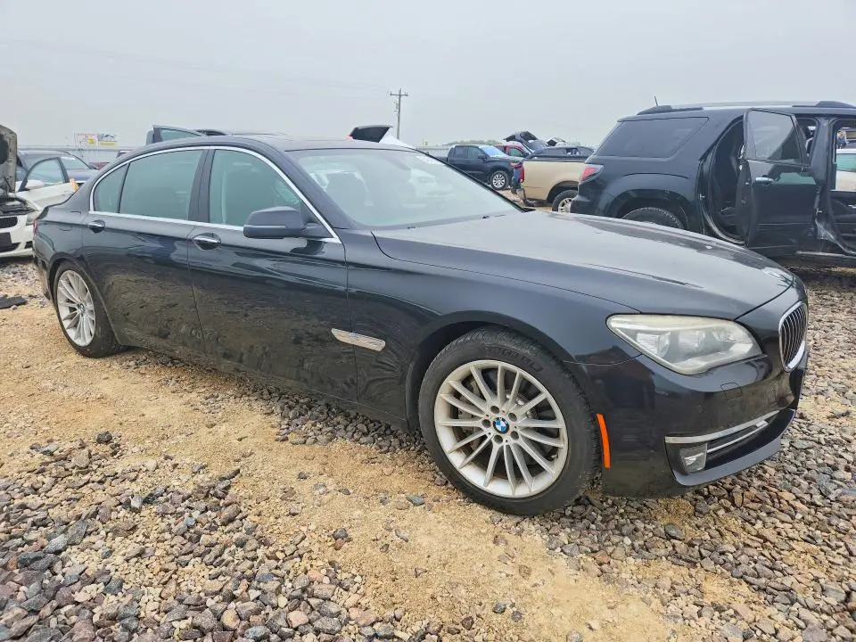 2013 BMW 750 LXI  