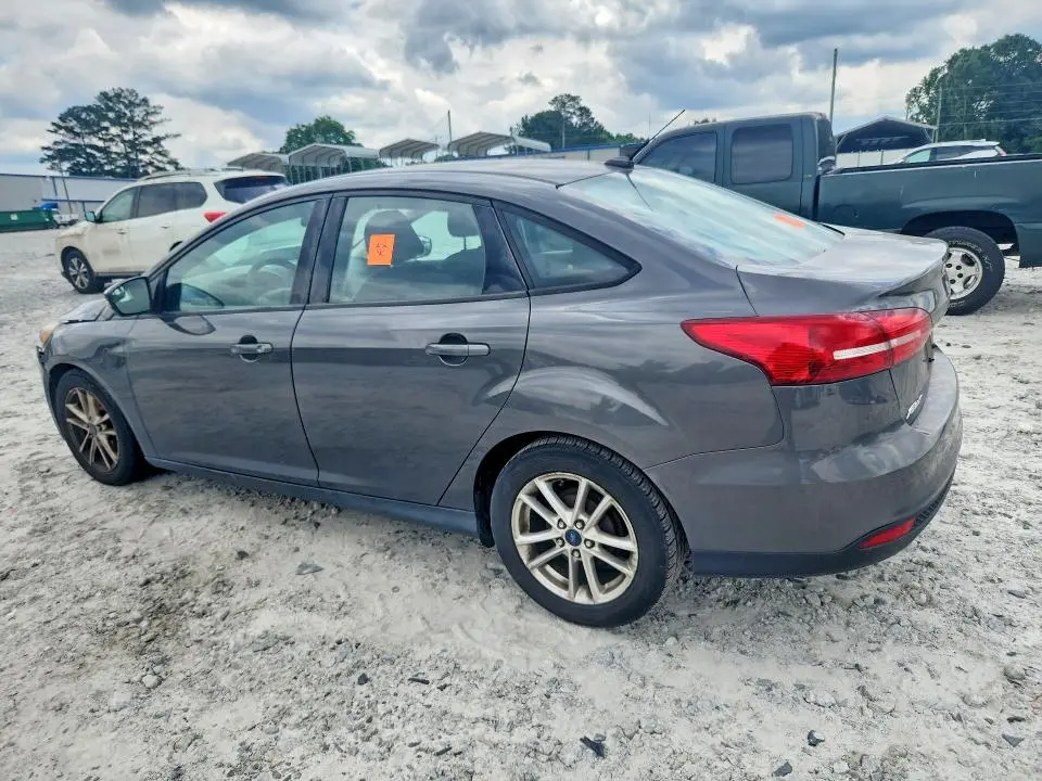2015 FORD FOCUS SE  