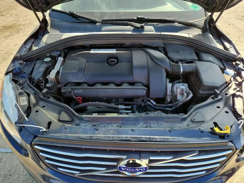 2015 VOLVO XC60 T6 PREMIER  