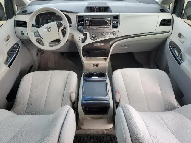 2011 TOYOTA SIENNA LE  