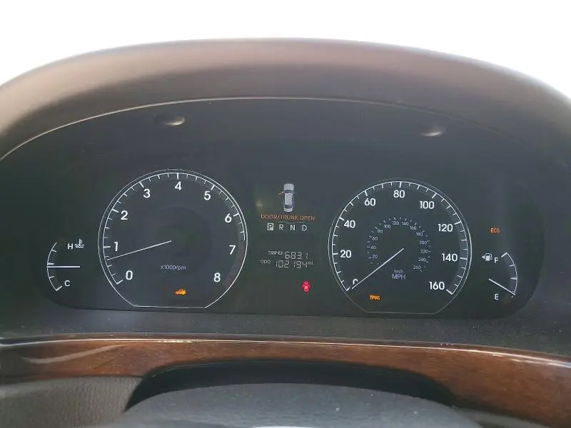 2011 HYUNDAI EQUUS SIGNATURE  