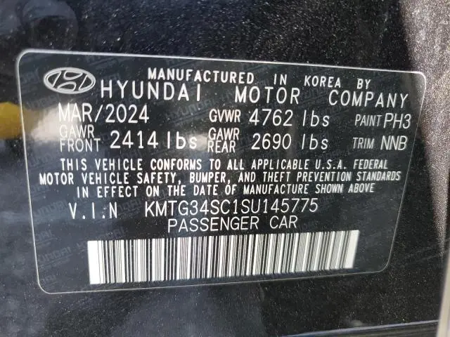 2025 GENESIS G70 BASE  