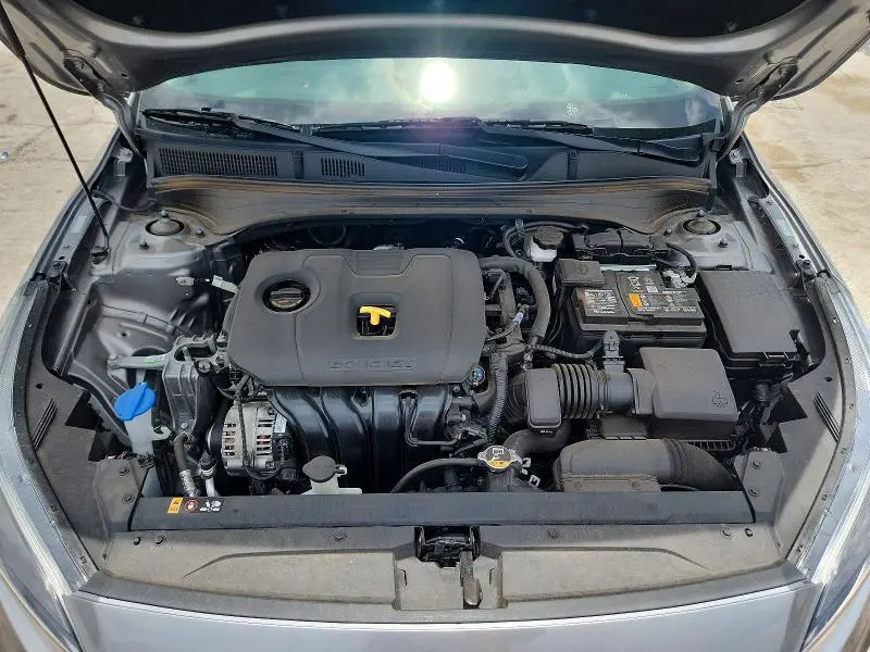 2024 KIA FORTE LXS  