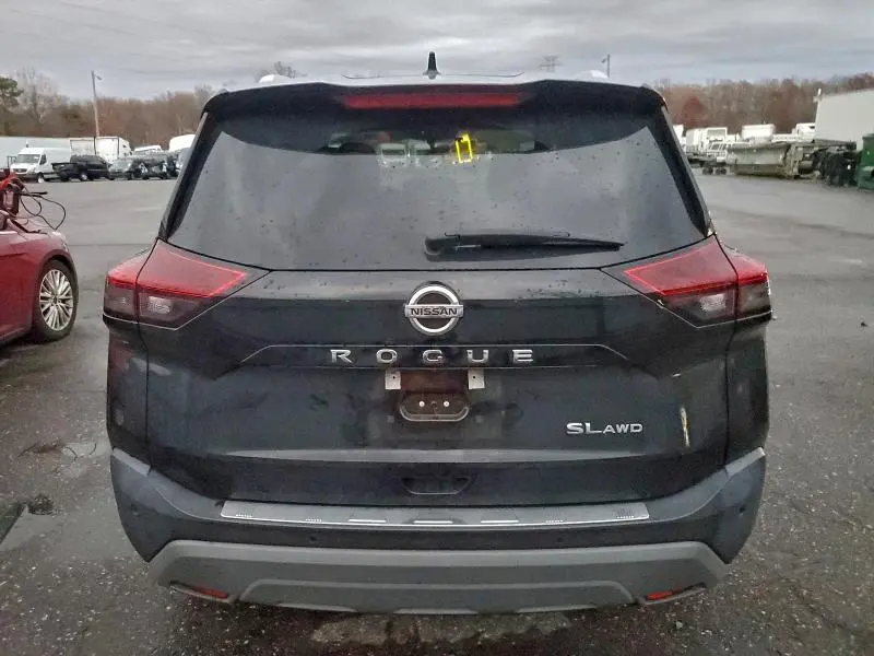 2021 NISSAN ROGUE SL  