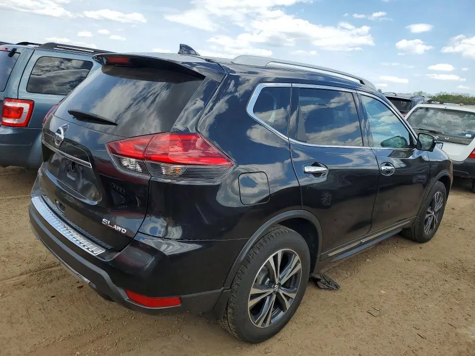 2017 NISSAN ROGUE SL  