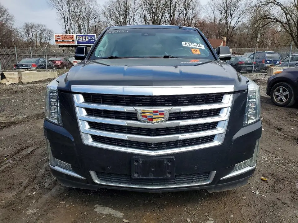 2019 CADILLAC ESCALADE LUXURY  