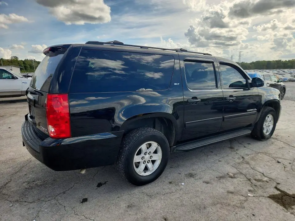 2012 GMC YUKON XL C1500 SLT  