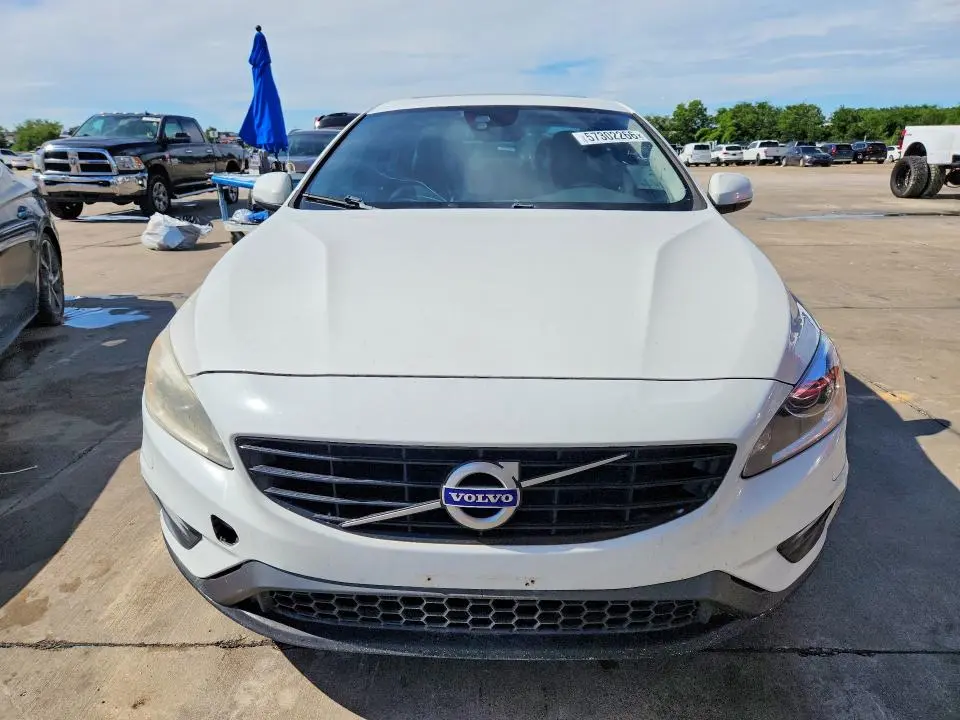 2017 VOLVO S60   