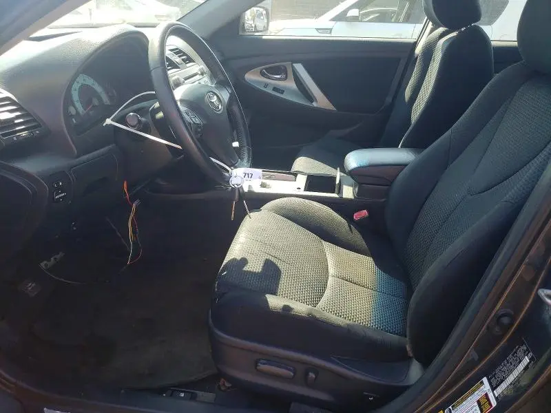 2010 TOYOTA CAMRY SE  