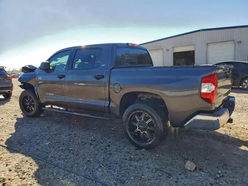 2016 TOYOTA TUNDRA CREWMAX SR5  
