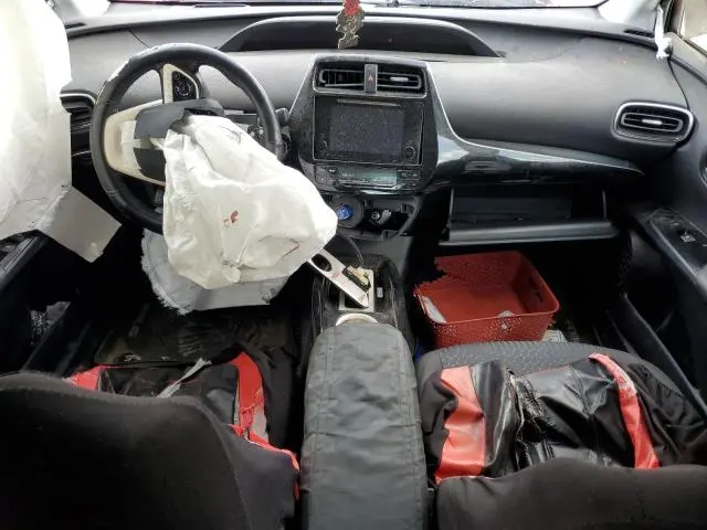 2017 TOYOTA PRIUS   
